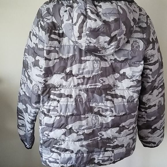 EUC Boys Star Wars Hoodie Camo Puffer Jacket - Picture 5 of 7